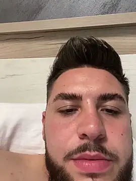 MilanYaman online show from October 2025 06:06:02 PM