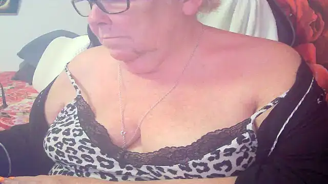 Snapshot of Playful_MILF_Demi chatting on April 2026 06:16:01 PM Playful MILF Demi online show from April 2026 06:16:01 PM