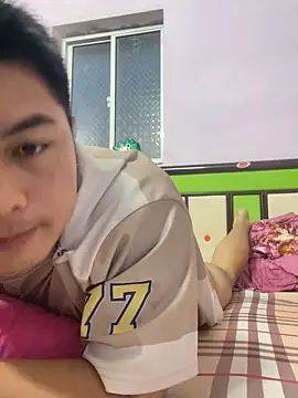 Snapshot of Zynzel chatting on November 2025 10:25:02 AM Zynzel online show from November 2025 10:25:02 AM