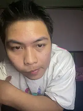 Snapshot of Zynzel chatting on November 2025 06:18:01 PM Zynzel online show from November 2025 06:18:01 PM