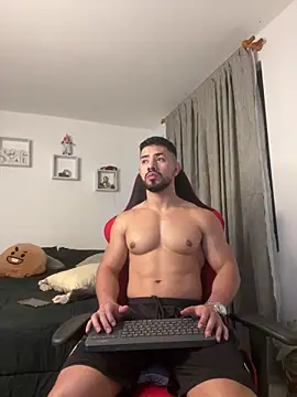 Ezzio Scolaro online show from March 2026 12:12:01 AM