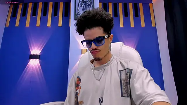 imsammytop online show from November 2025 01:49:02 PM