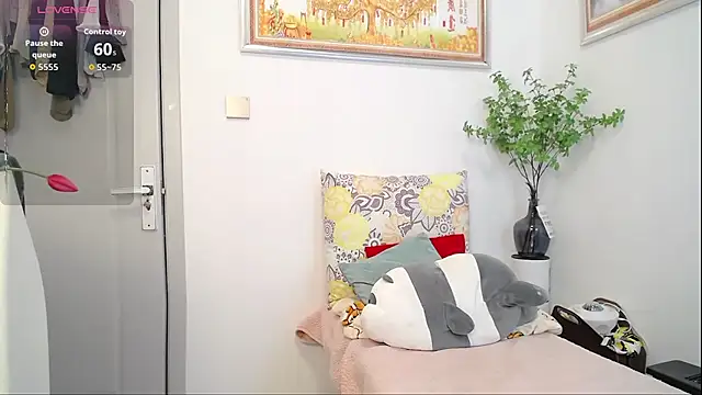 selinajuan online show from April 2026 10:11:02 PM