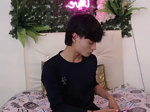 alex russo   online show from October 2025 03:40:01 AM