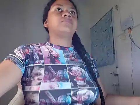 Snapshot of Agatha_milk24 chatting on October 2025 10:41:01 PM Agatha milk24 online show from October 2025 10:41:01 PM