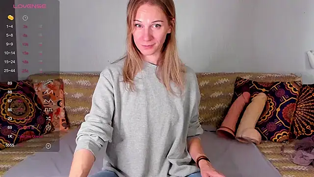 Amalia Mio online show from October 2025 08:16:02 AM