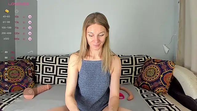 Amalia Mio online show from November 2025 10:03:02 AM