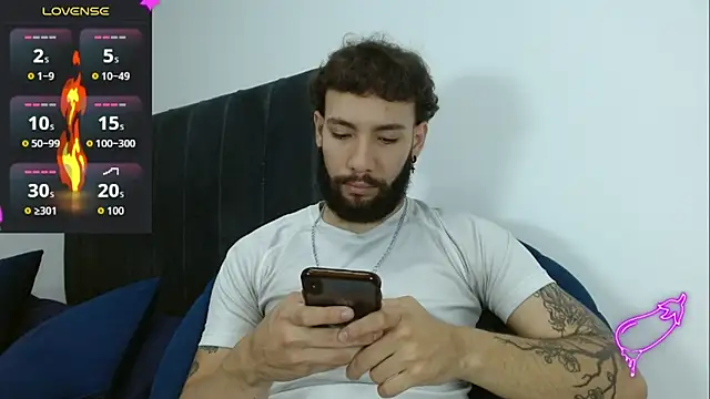 Snapshot of angel_kyrozz chatting on December 2025 07:20:02 PM angel kyrozz online show from December 2025 07:20:02 PM