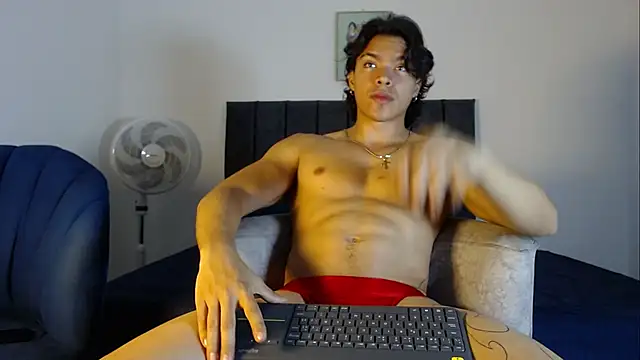 Snapshot of angel_kyrozz chatting on February 2026 03:27:01 AM angel kyrozz online show from February 2026 03:27:01 AM