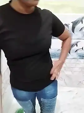 Snapshot of Rita_rani6 chatting on October 2025 06:49:01 AM Rita rani6 online show from October 2025 06:49:01 AM