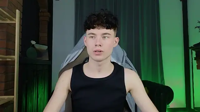 Cute Mike online show from February 2026 02:06:01 PM