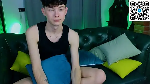 Cute Mike online show from March 2026 10:00:02 AM