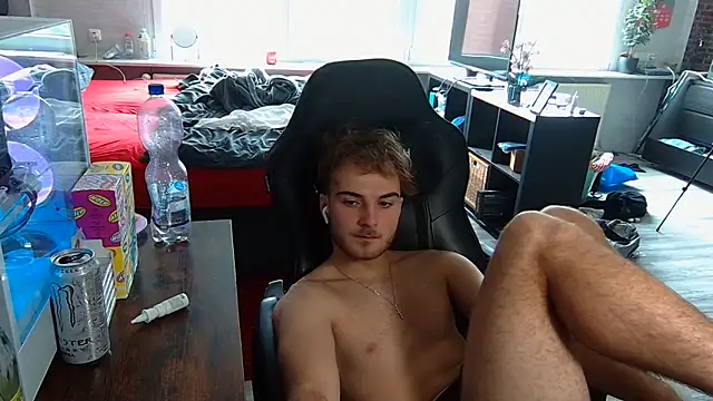 Snapshot of WolkenJunge2006 chatting on October 2025 11:52:02 AM WolkenJunge2006 online show from October 2025 11:52:02 AM