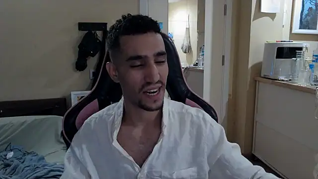 junokun22 online show from October 2025 06:28:02 PM