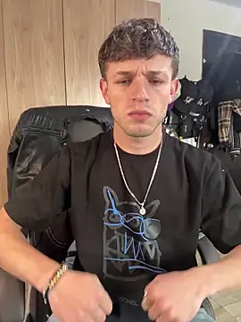 noah red online show from October 2025 07:44:01 PM