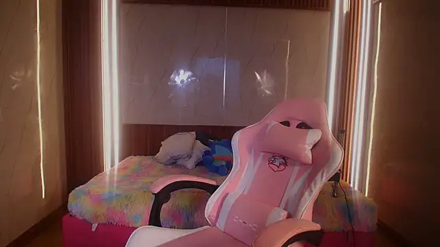 Eva Feller69 online show from December 2025 08:58:01 PM