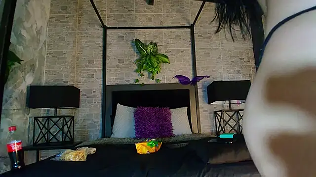 Kylie Foxx online show from January 2026 07:15:02 PM