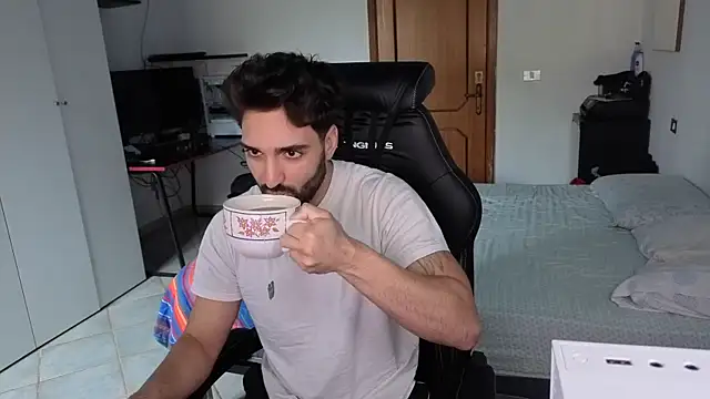 Al3xox02 online show from March 2026 10:29:02 AM