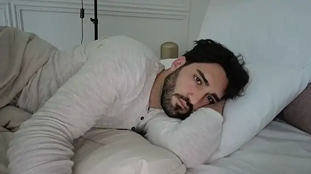 Al3xox02 online show from March 2026 09:53:02 AM