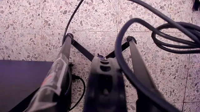 Leoo Miller online show from November 2025 04:22:02 AM