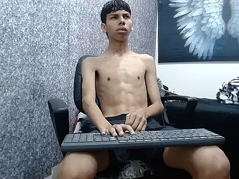 sexyboys cutex18 online show from October 2025 06:17:02 PM