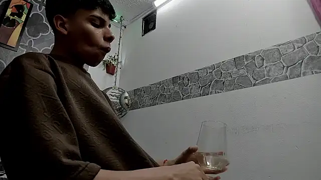 Snapshot of sexyboys_cutex18 chatting on February 2026 03:05:01 AM sexyboys cutex18 online show from February 2026 03:05:01 AM