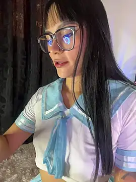 AlannaDollx online show from November 2025 01:34:02 PM