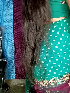 Snapshot of Rashmi_011 chatting on April 2026 12:34:01 AM Rashmi 011 online show from April 2026 12:34:01 AM