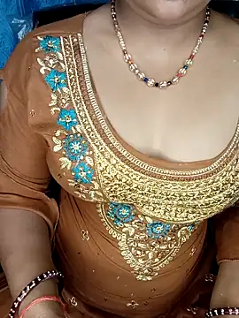 Snapshot of Rashmi_011 chatting on May 2026 03:41:01 PM Rashmi 011 online show from May 2026 03:41:01 PM