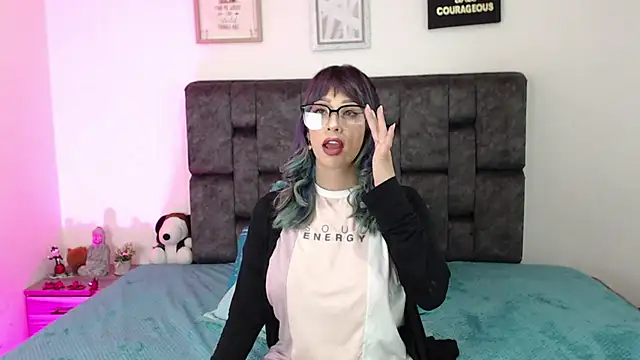 Allisonpetite1 online show from October 2025 07:58:02 PM