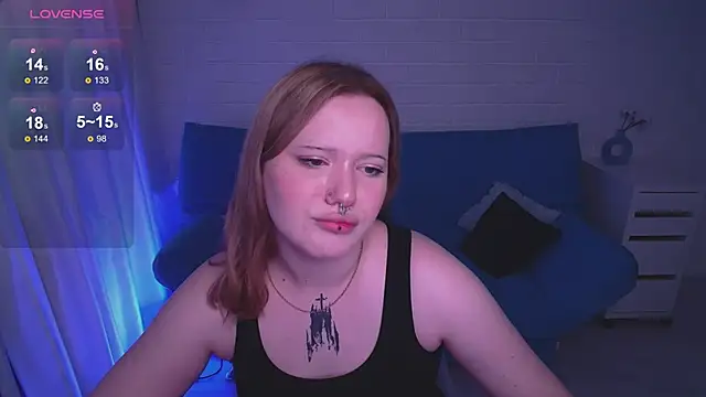 Snapshot of AuroraMour chatting on October 2025 01:01:01 PM AuroraMour online show from October 2025 01:01:01 PM