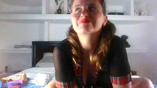 Snapshot of xcrazzycat chatting on May 2026 08:59:01 PM xcrazzycat online show from May 2026 08:59:01 PM