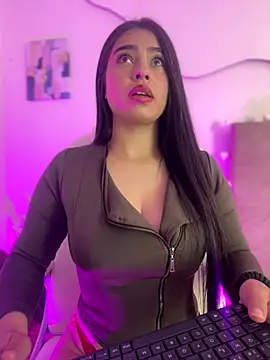 Iam Valentinaaa online show from October 2025 03:21:02 PM