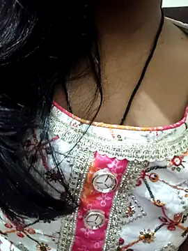 anjali2351 online show from November 2025 05:44:02 PM