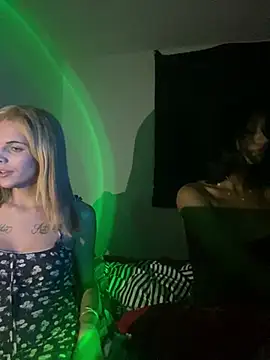 nicollylazulli online show from May 2026 01:14:01 AM
