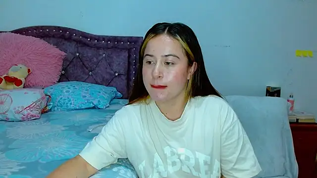 Hanssel tess online show from November 2025 09:11:01 PM