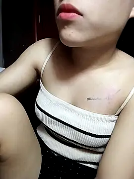 Lyly69699 online show from October 2025 05:17:02 AM