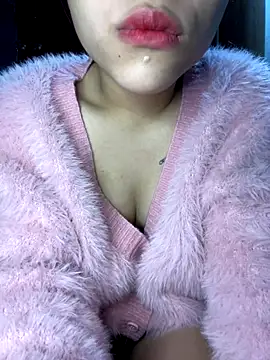 Lyly69699 online show from November 2025 01:19:01 AM