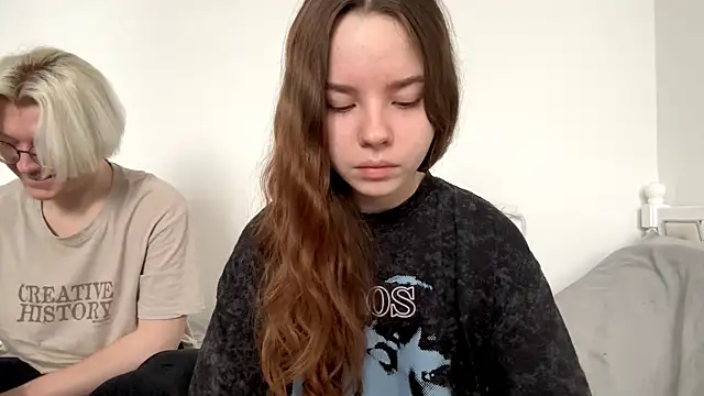 Snapshot of EhtelBiondi chatting on February 2026 08:20:01 AM EhtelBiondi online show from February 2026 08:20:01 AM