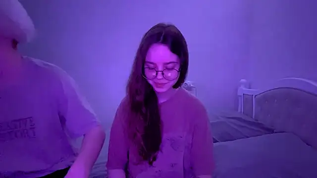 Snapshot of EhtelBiondi chatting on February 2026 05:15:01 AM EhtelBiondi online show from February 2026 05:15:01 AM