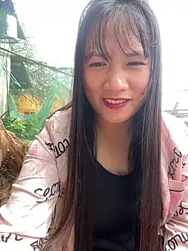 TrangNemo online show from November 2025 06:24:01 AM