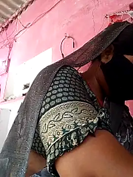 Snapshot of Cr_sonam chatting on May 2026 10:42:01 AM Cr sonam online show from May 2026 10:42:01 AM
