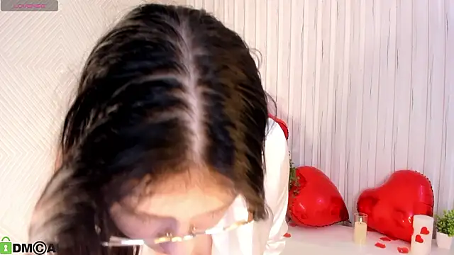 BellaWink online show from March 2026 12:03:01 AM