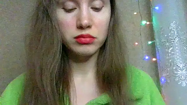 Snapshot of Lynirina chatting on February 2026 11:43:02 PM Lynirina online show from February 2026 11:43:02 PM