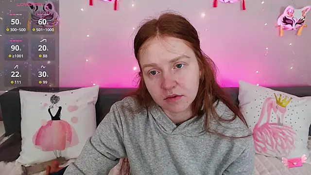 Snapshot of Evarey_ chatting on May 2026 05:03:02 AM Evarey online show from May 2026 05:03:02 AM