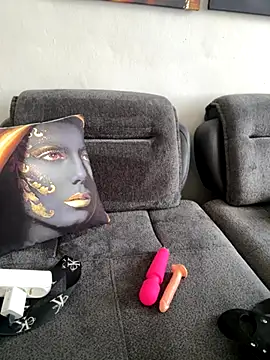 Teengirlmiaa online show from November 2025 10:39:02 AM