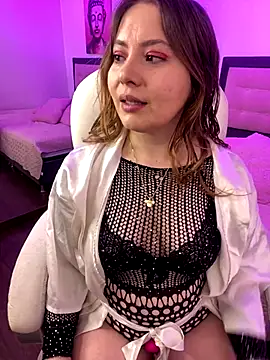 kattee adams online show from January 2026 01:13:02 PM