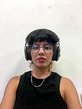 eva caos online show from November 2025 06:28:01 PM