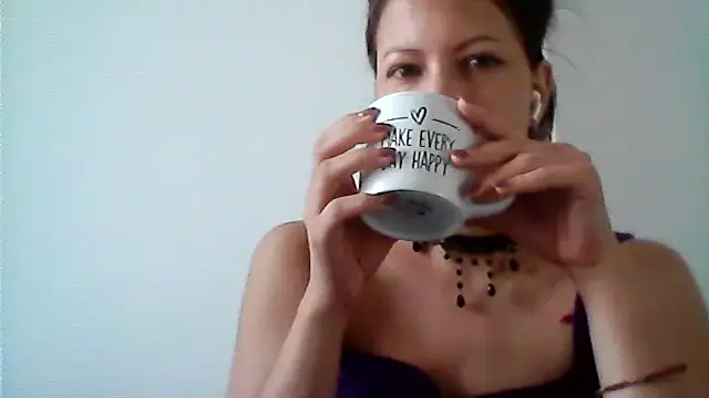 Snapshot of Karivane chatting on March 2026 06:52:01 AM Karivane online show from March 2026 06:52:01 AM