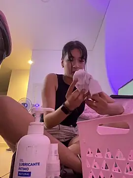 emi star online show from December 2025 11:45:02 PM